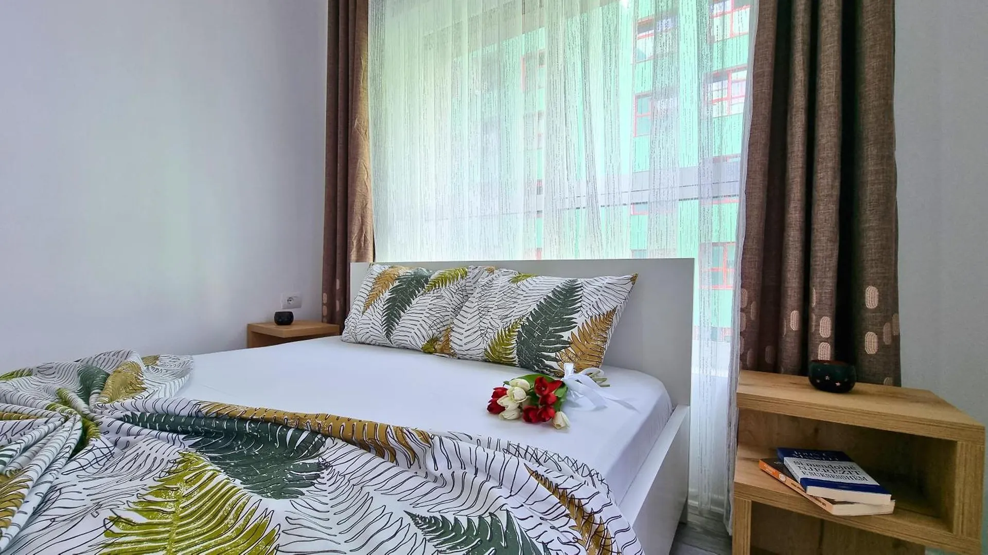 Cozy 2Br Condo Free Parking-Wifi-Ac-Dryer تيرانا